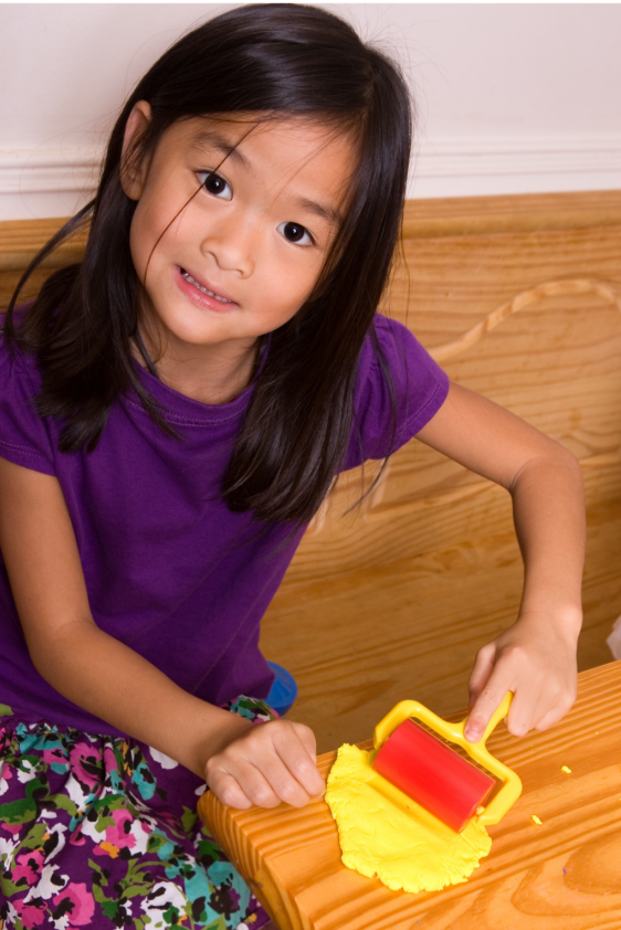 Fine Motor Fun with Playdoh! - Chicago Pediatric Therapy