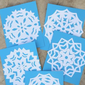 Holiday/Winter Fine Motor Craft Ideas for All Skill Levels